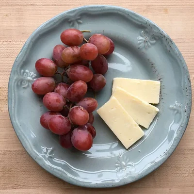 Chilled Grapes and Cheese