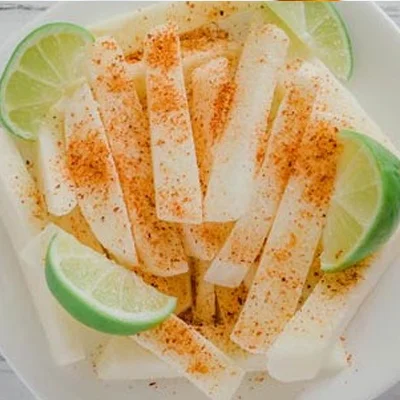 Jicama Sticks with Lime Juice and Chili Powder